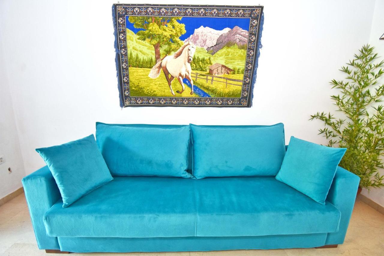 Ninas Cottage Línia エクステリア 写真